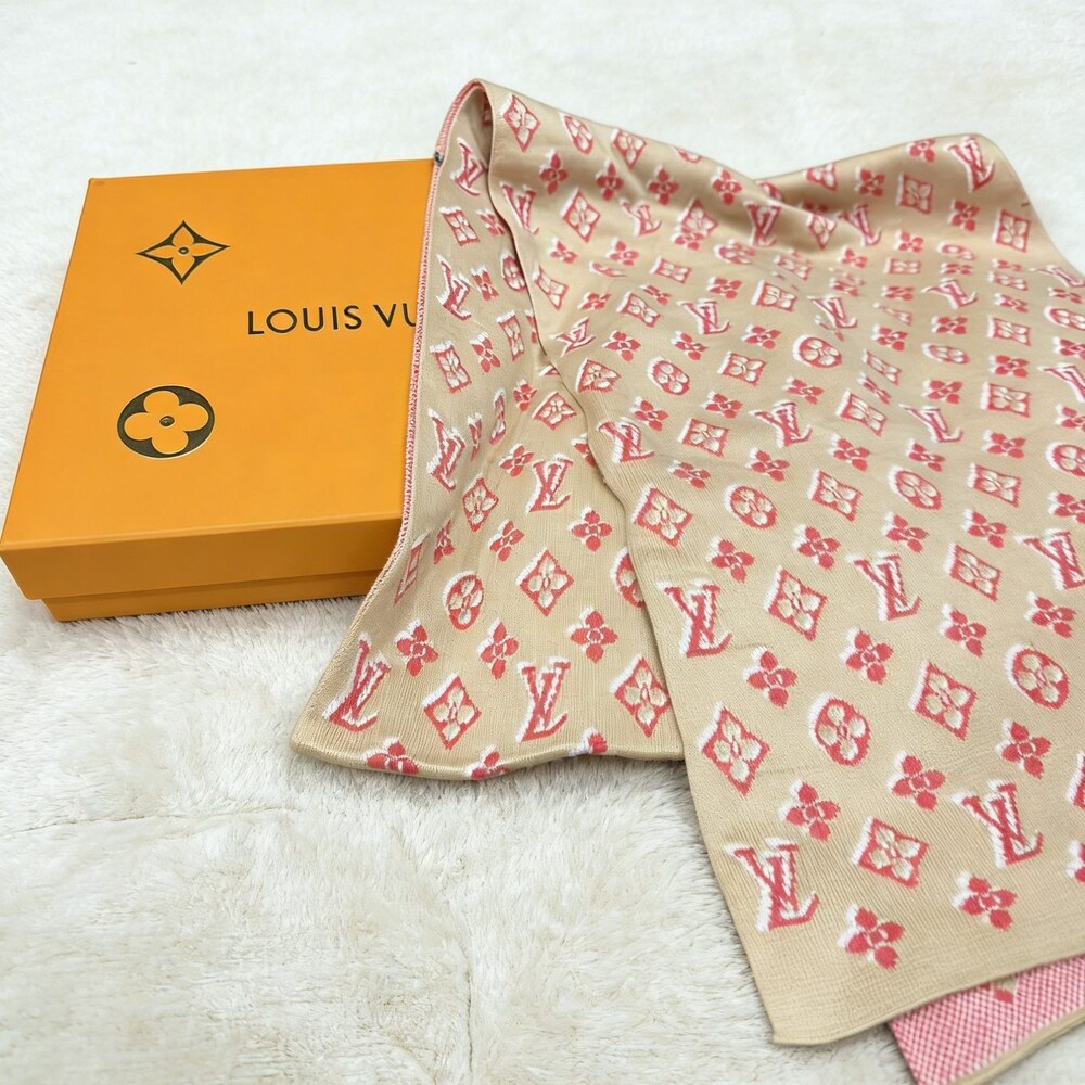 Louis Vuitton Cream Pink Small Monogram Scarf - Picture 5 of 5